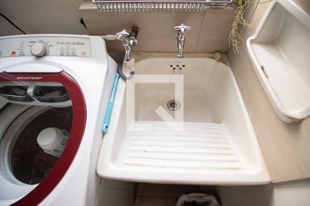 Apartamento à venda com 72m², 3 quartos e 1 vagaÁrea de Serviço