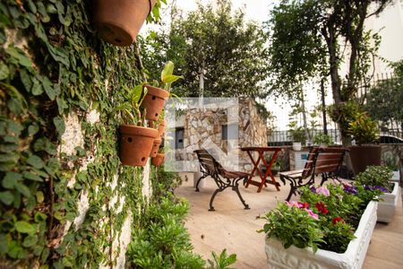 Apartamento à venda com 72m², 3 quartos e 1 vagaÁrea externa