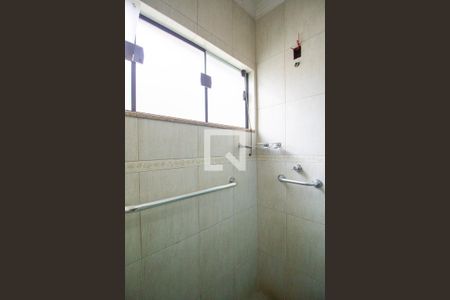 Casa para alugar com 250m², 3 quartos e 1 vaga Casa para alugar com 250m², 3 quartos e 1 vagaBanheiro da Suíte