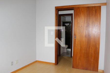 Quarto 1 de apartamento à venda com 3 quartos, 205m² em Medianeira, Porto Alegre