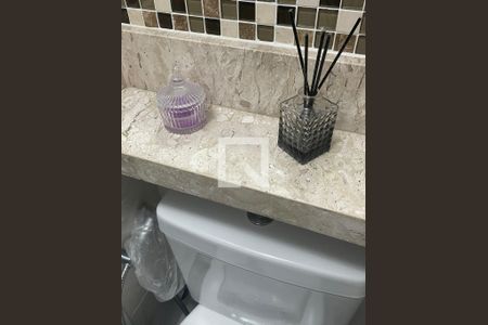 Apartamento à venda com 59m², 2 quartos e 1 vaga Apartamento à venda com 59m², 2 quartos e 1 vagaBanheiro