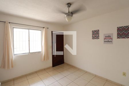 Sala de casa para alugar com 2 quartos, 70m² em Nova Cidade, São Gonçalo