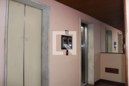 Apartamento para alugar com 99m², 3 quartos e 1 vagaÁrea comum Elevador