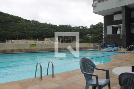 Apartamento para alugar com 99m², 3 quartos e 1 vagaÁrea comum - Piscina