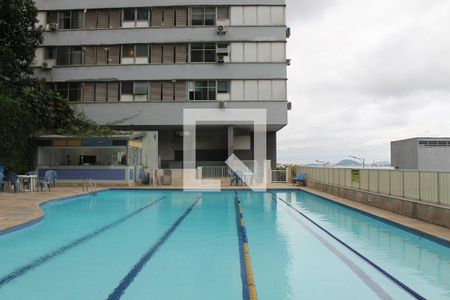 Apartamento para alugar com 99m², 3 quartos e 1 vagaÁrea comum - Piscina