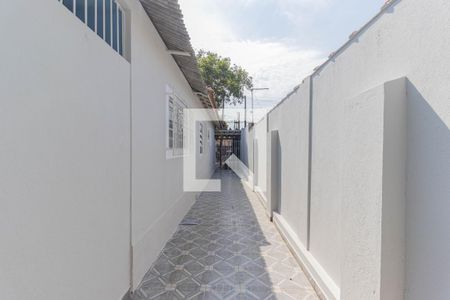 Casa para alugar com 60m², 1 quarto e sem vagaCorredor externo