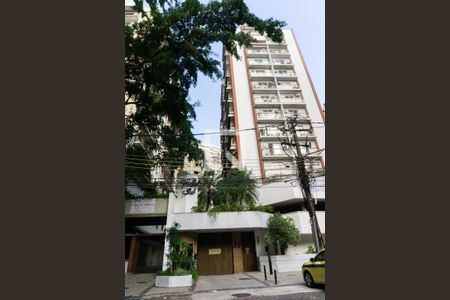 Apartamento à venda com 80m², 2 quartos e 1 vagaFachada