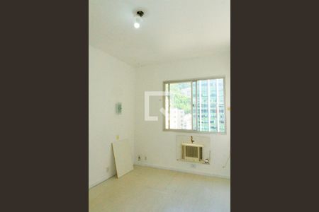 Quarto 1 de apartamento à venda com 2 quartos, 80m² em Jardim Botânico, Rio de Janeiro