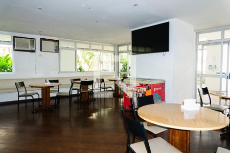 Apartamento à venda com 80m², 2 quartos e 1 vagaÁrea comum