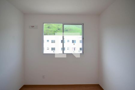 Quarto 1 de apartamento para alugar com 2 quartos, 43m² em Jardim Alvorada, Nova Iguaçu