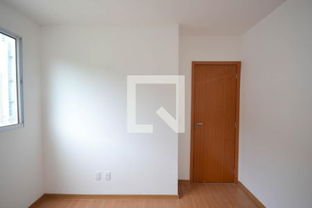 Quarto 2 de apartamento para alugar com 2 quartos, 43m² em Jardim Alvorada, Nova Iguaçu