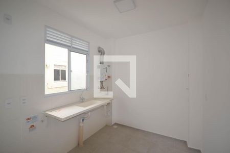 Apartamento para alugar com 43m², 2 quartos e sem vaga Apartamento para alugar com 43m², 2 quartos e sem vagaCozinha e Área de Serviço
