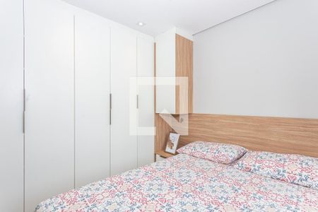 Quarto 1 de apartamento para alugar com 2 quartos, 32m² em Parque Fongaro, São Paulo