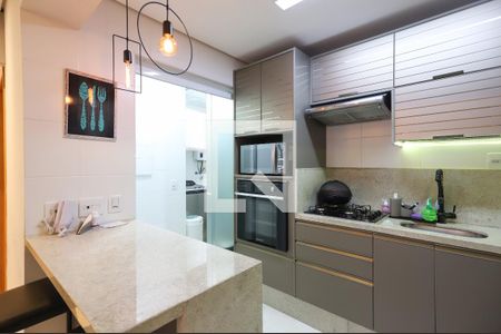 Apartamento à venda com 92m², 2 quartos e 2 vagasCozinha