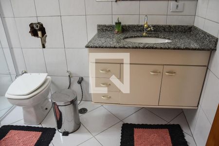 Casa para alugar com 230m², 3 quartos e 4 vagasBanheiro da Suíte 2