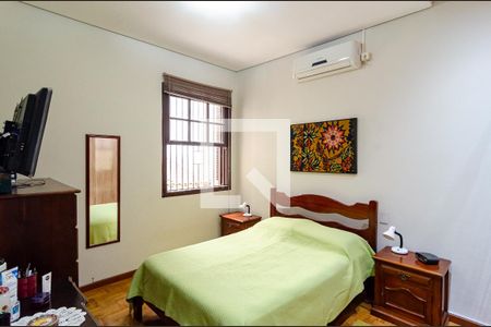 Casa à venda com 185m², 3 quartos e 5 vagasQuarto 2