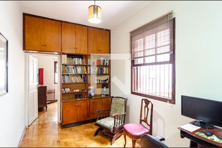 Casa à venda com 185m², 3 quartos e 5 vagasEscritório