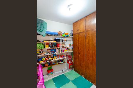 Casa à venda com 185m², 3 quartos e 5 vagasQuarto de Serviço