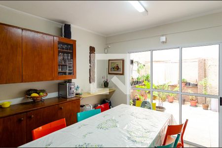 Casa à venda com 185m², 3 quartos e 5 vagasCopa