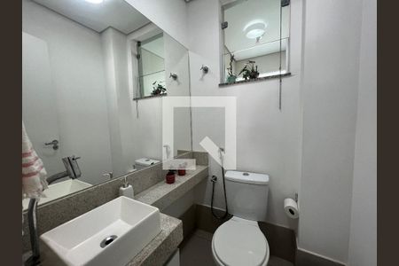banheiro 1 de casa à venda com 3 quartos, 127m² em Vale das Orquídeas, Contagem