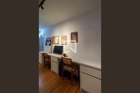 Apartamento à venda com 124m², 2 quartos e sem vagaEscritorio 