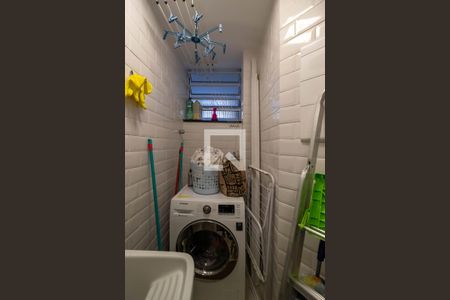 Apartamento à venda com 124m², 2 quartos e sem vagaÁrea de Serviço