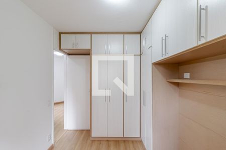 Quarto 1 de apartamento para alugar com 2 quartos, 54m² em Vila Vermelha, São Paulo