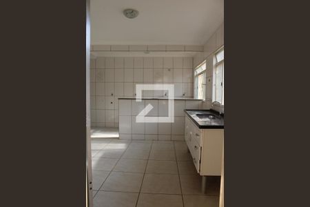 Casa à venda com 360m², 4 quartos e 4 vagasCozinha Terreo