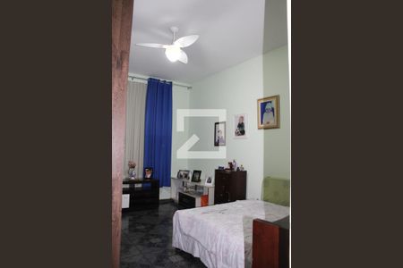 Casa à venda com 360m², 4 quartos e 4 vagasQuarto 2 Segundo Pavimento 