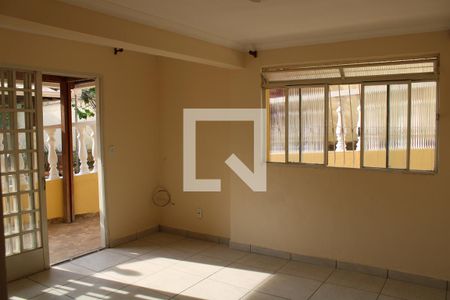 Sala Terreo de casa à venda com 4 quartos, 360m² em Tropical, Contagem