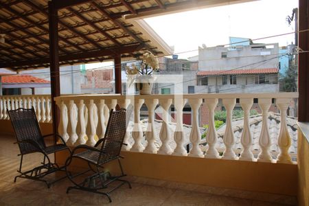 Casa à venda com 360m², 4 quartos e 4 vagasVaranda 