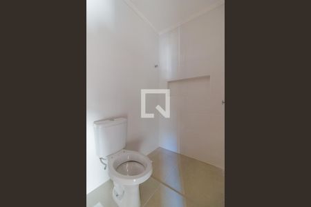 Casa à venda com 105m², 3 quartos e 2 vagasBanheiro
