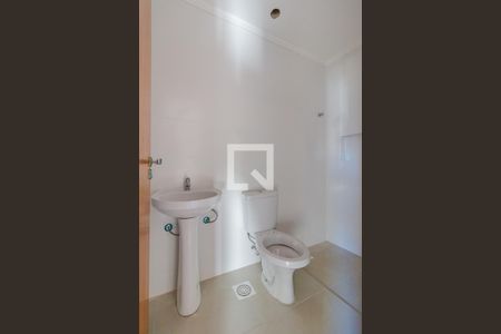 Casa à venda com 105m², 3 quartos e 2 vagasBanheiro