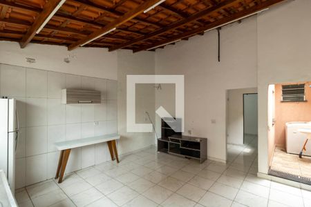 Sala de casa para alugar com 2 quartos, 50m² em Vila Invernada, São Paulo