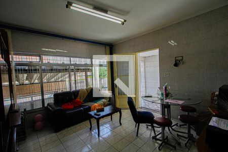 Sala de casa à venda com 2 quartos, 300m² em Vila Scarpelli, Santo André