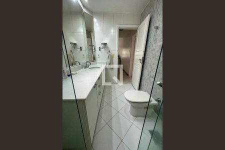 Apartamento à venda com 220m², 4 quartos e 2 vagasBanheiro Suíte 02