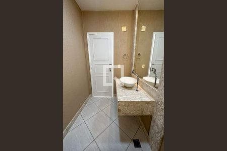 Apartamento à venda com 220m², 4 quartos e 2 vagasLavabo