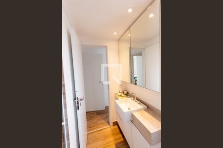 Apartamento à venda com 78m², 2 quartos e 2 vagasBanheiro da Suíte 2