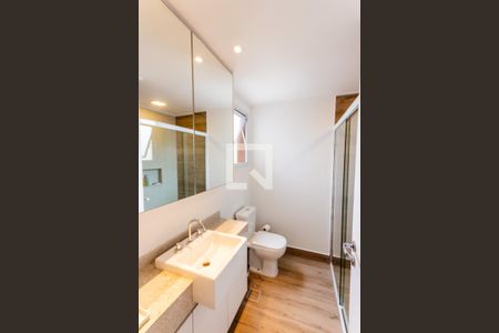 Apartamento à venda com 78m², 2 quartos e 2 vagasBanheiro da Suíte 2
