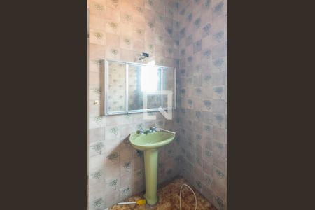 Casa à venda com 98m², 2 quartos e 1 vagaBanheiro