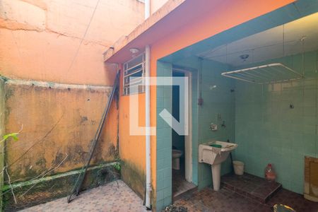 Casa à venda com 98m², 2 quartos e 1 vagaQuintal