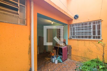 Casa à venda com 98m², 2 quartos e 1 vagaQuintal