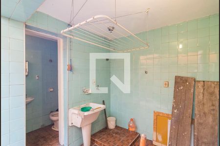 Casa à venda com 98m², 2 quartos e 1 vagaÁrea de Serviço