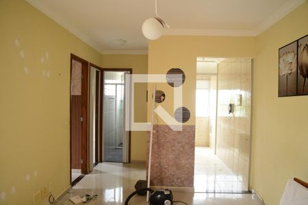 Sala de apartamento para alugar com 2 quartos, 44m² em Jardim Ísis, Cotia