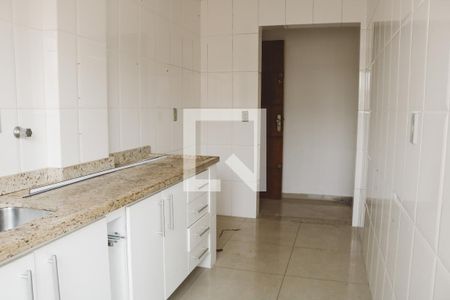 Cozinha de apartamento para alugar com 2 quartos, 70m² em Conjunto Habitacional Jova Rural, São Paulo