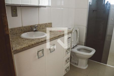 Banheiro de apartamento para alugar com 2 quartos, 70m² em Conjunto Habitacional Jova Rural, São Paulo