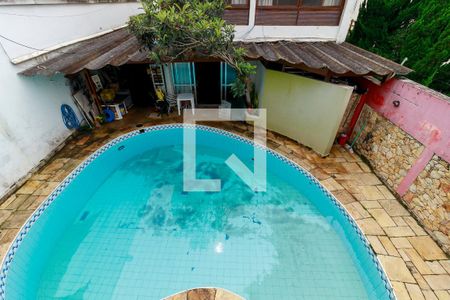 Casa à venda com 450m², 3 quartos e 5 vagasEdícula - Vista