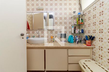 Casa à venda com 450m², 3 quartos e 5 vagasBanheiro 2