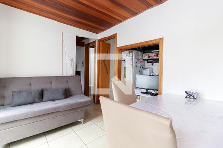 Casa à venda com 450m², 3 quartos e 5 vagasEdícula - Sala