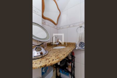 Casa à venda com 450m², 3 quartos e 5 vagasEdícula - Banheiro